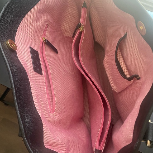 Dooney & Bourke - Picture 9 of 9